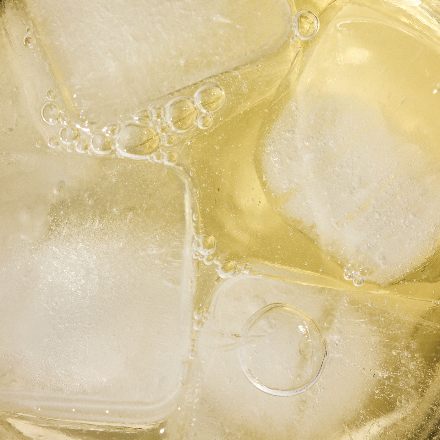 Pêche + Cardamome